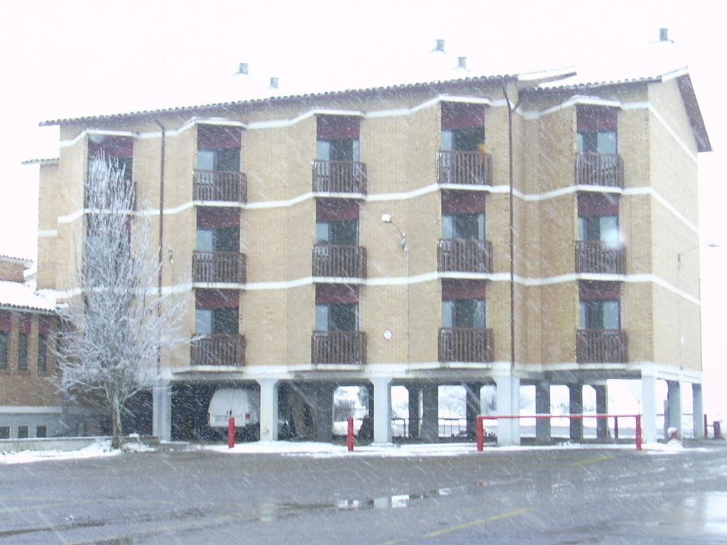 Hotel Carinena Exterior photo